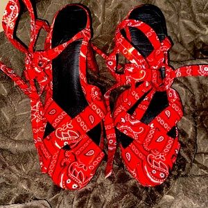 Bandana heels